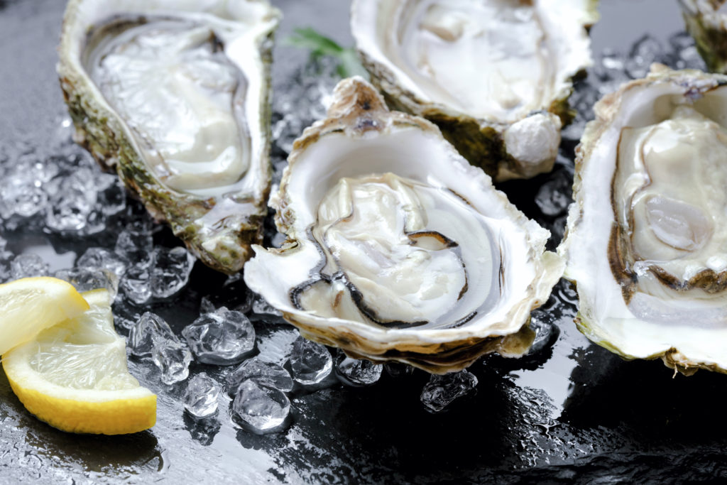 how to eat an oyster